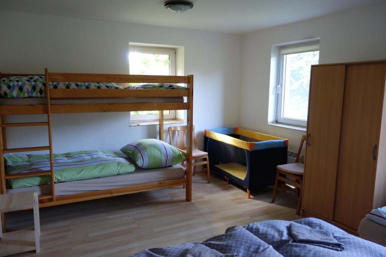 Apartman Hulin, Chrastany - Bily Buitenkant foto