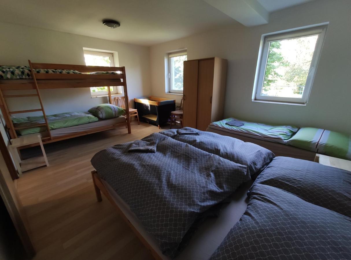 Apartman Hulin, Chrastany - Bily Buitenkant foto